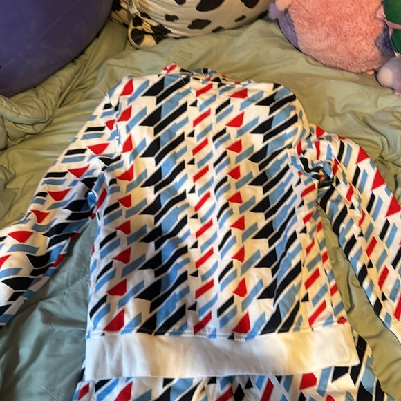 Tommy Hilfiger matching hoodie and shorts brand new , hard to find ! - Picture 6 of 11